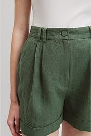 Organically Grown Linen Tuck Front Short