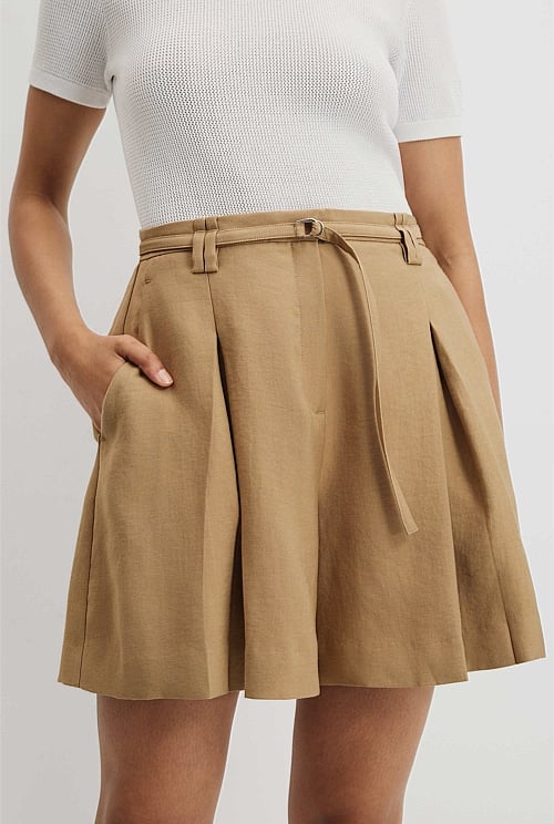 Pleat Front Short