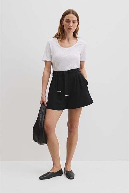 Organically Grown Linen Tuck Front Short