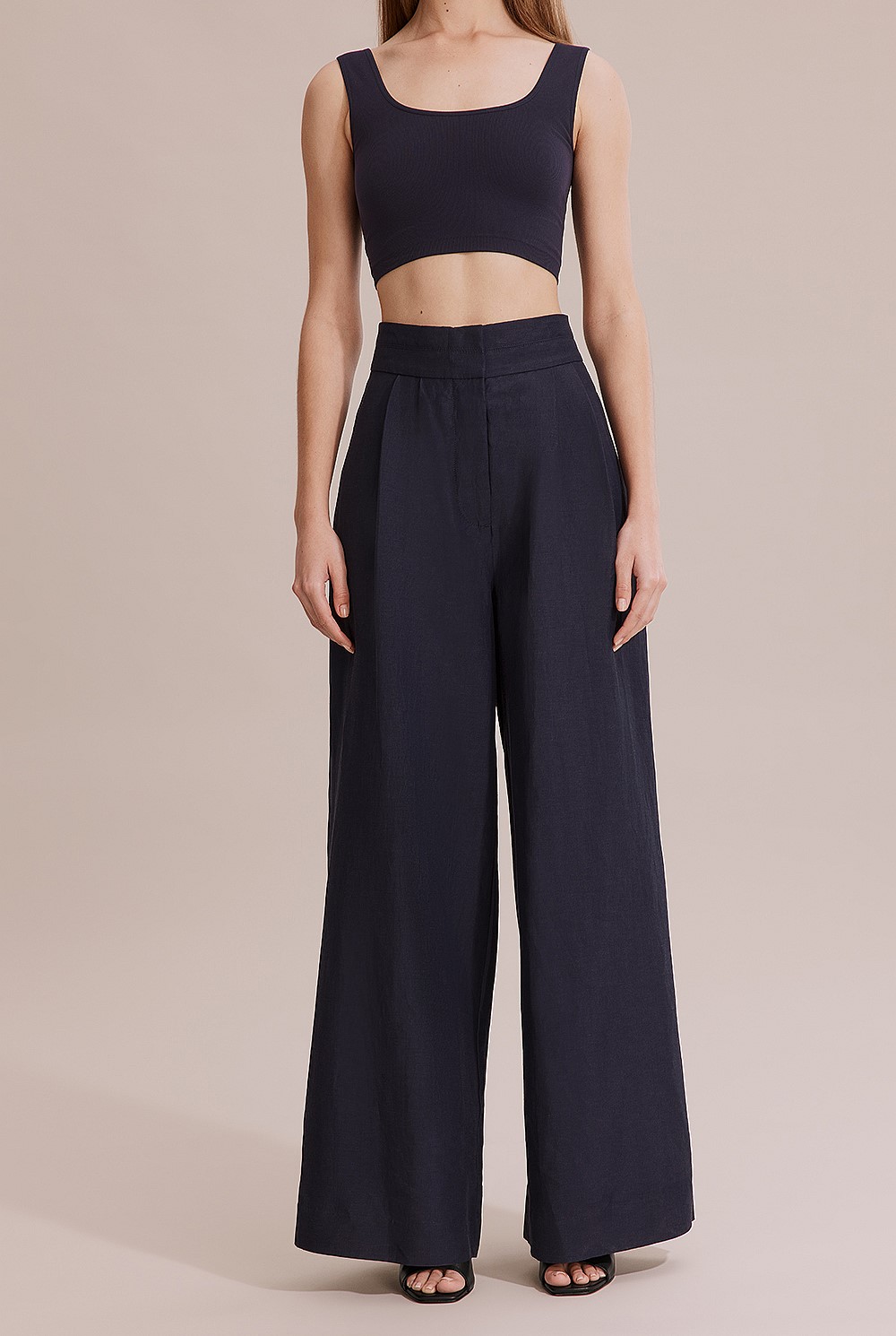 Pleat Front Pant