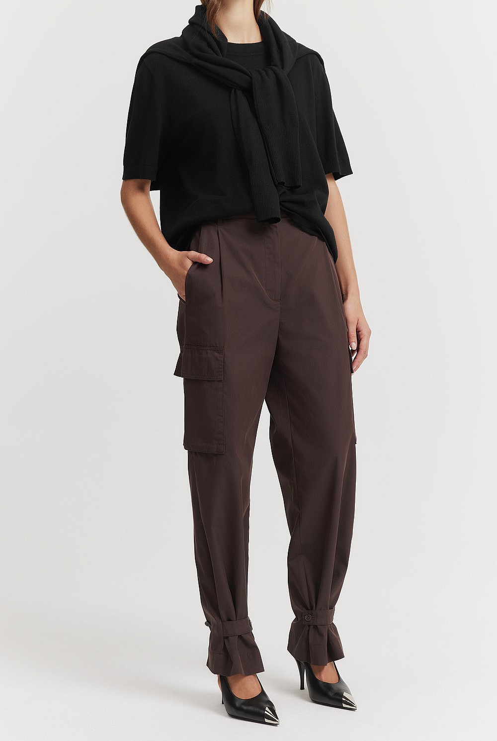 Relaxed Pleat Detail Pant