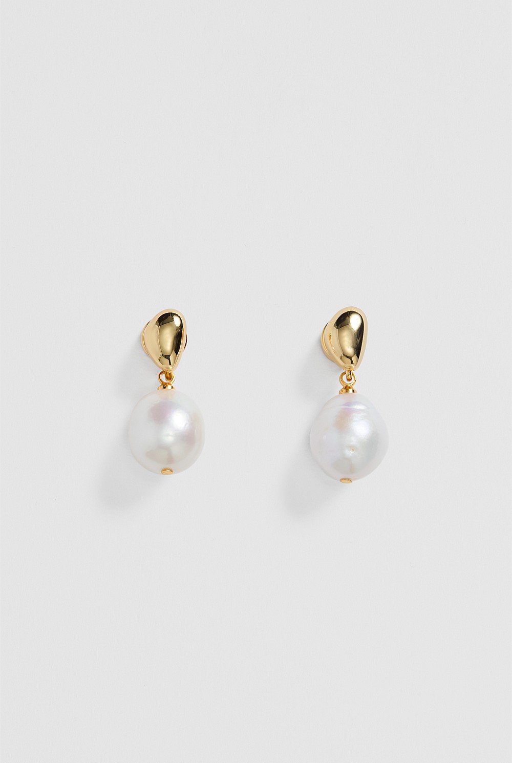 Freshwater Pearl Drop Earring