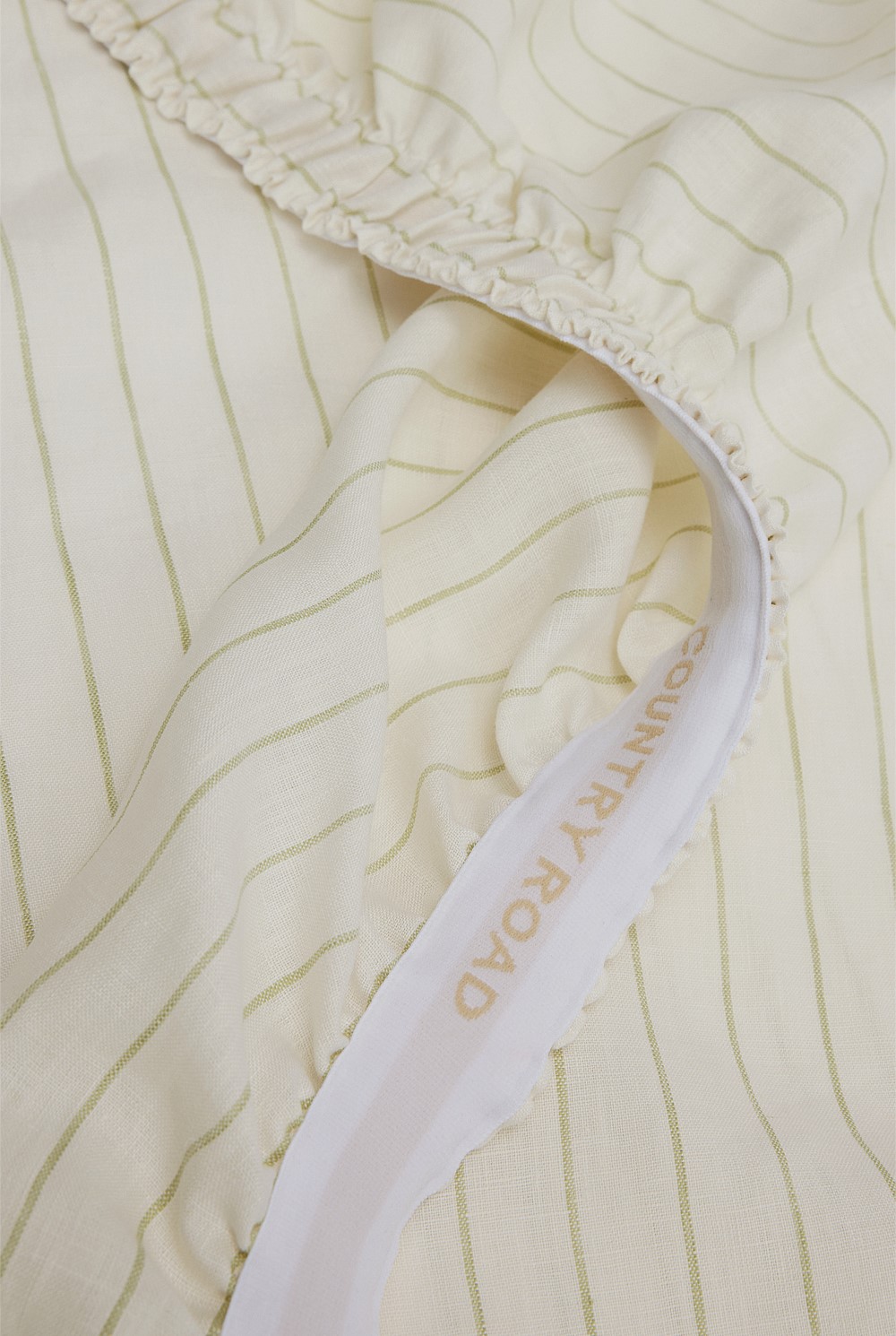 Skye Organically Grown Linen Queen Fitted Sheet