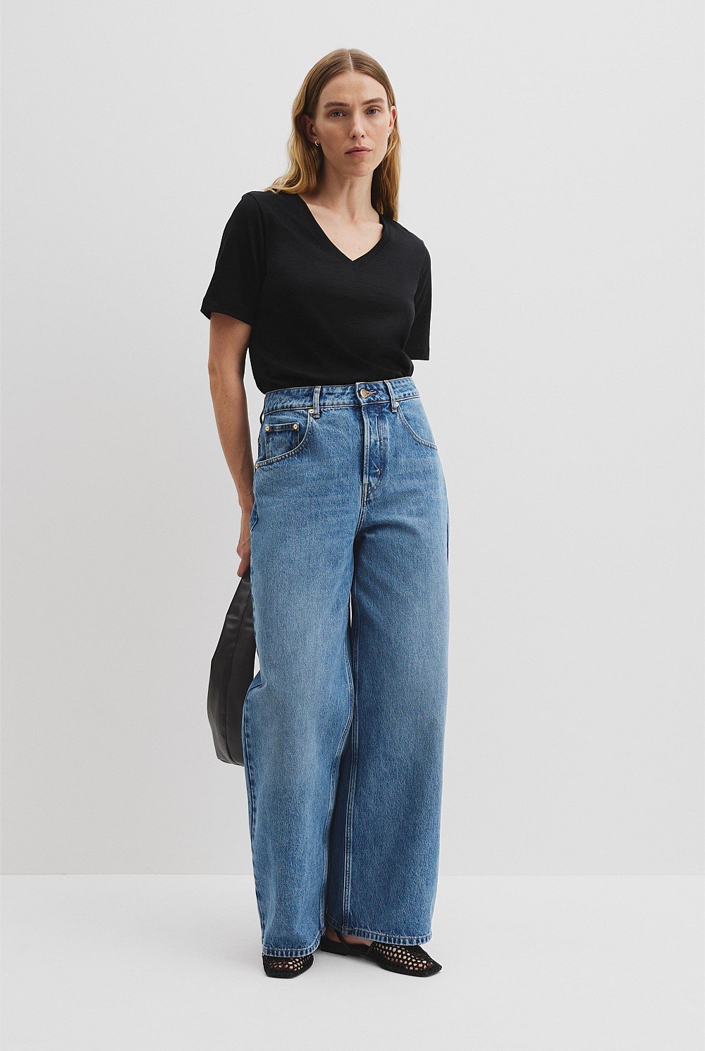 Australian Good Earth Cotton Short Sleeve V-Neck T-Shirt