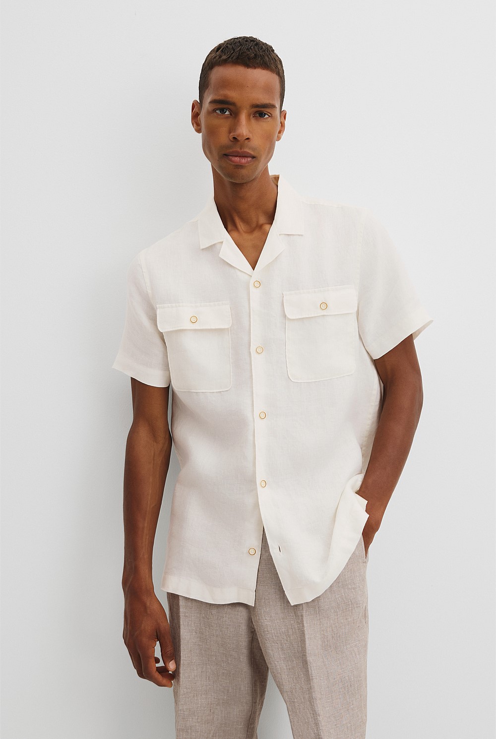 Double Pocket Textured Linen Short Sleeve Shirt