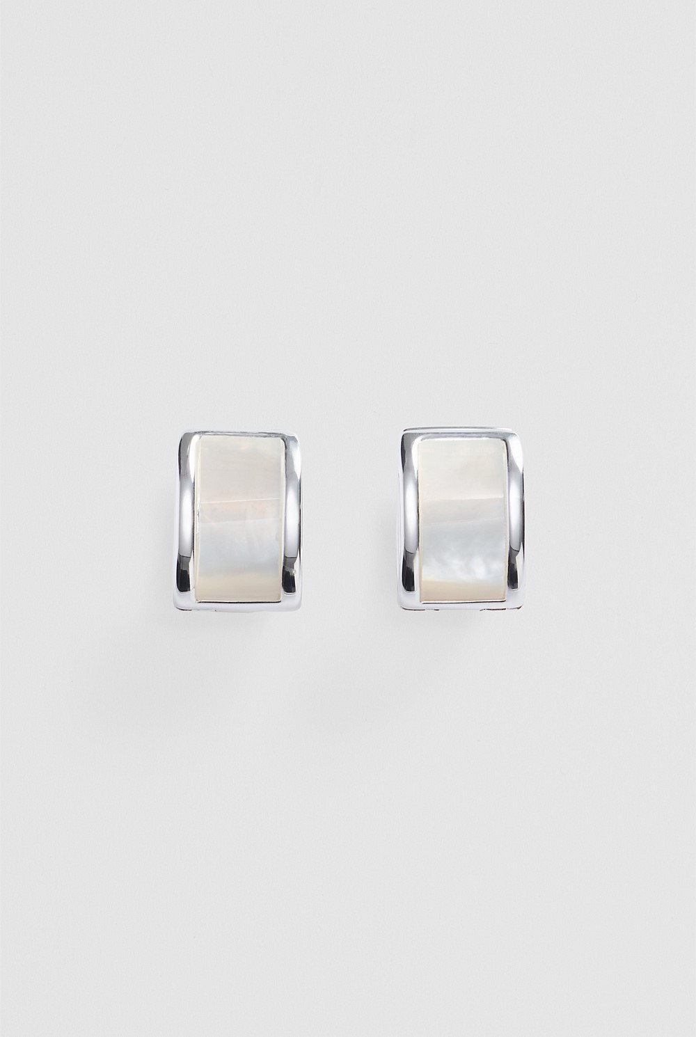 Ivy Huggie Earring