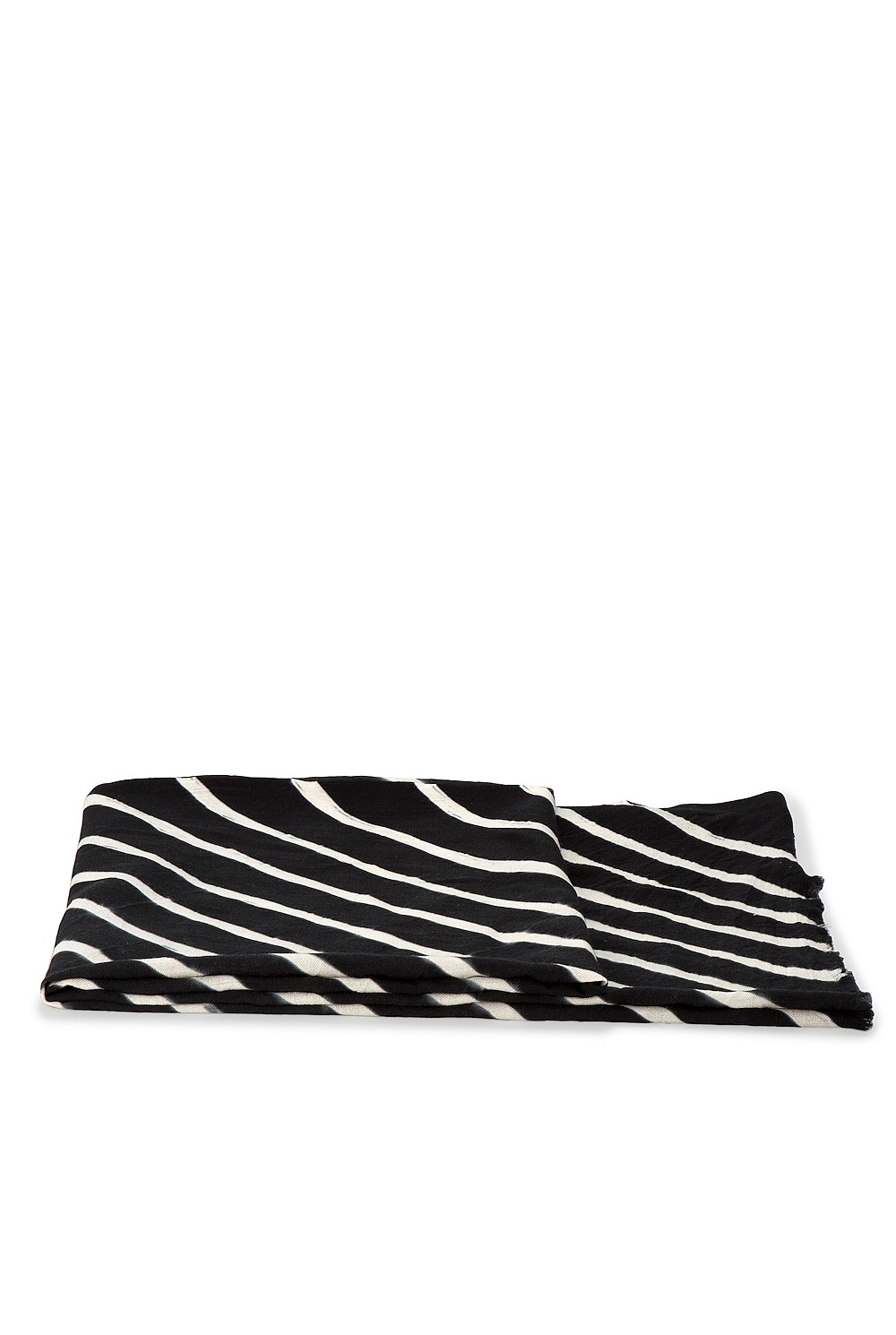 Lehria Throw