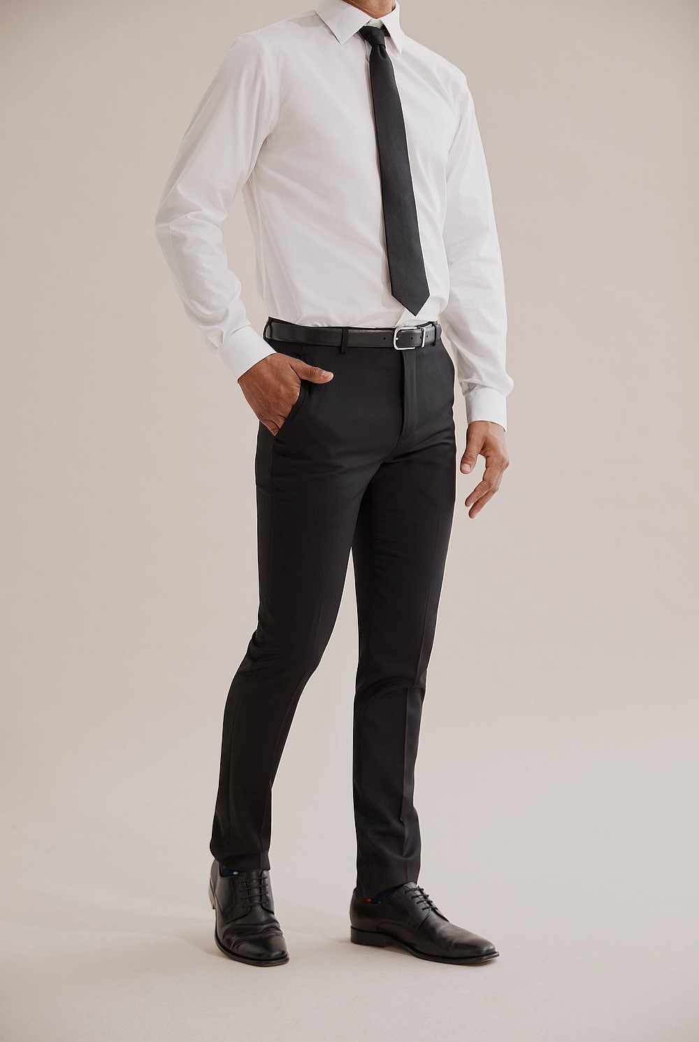 Slim Twill Pant