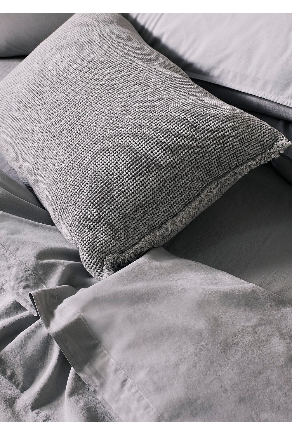 Brae 40x60 Waffle Cushion