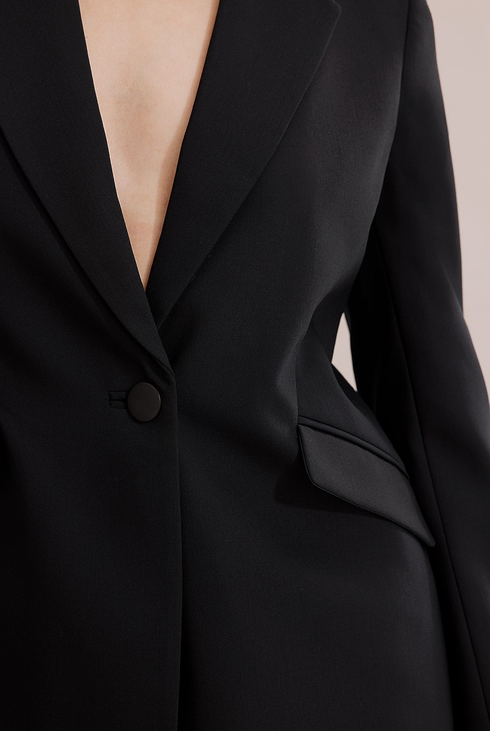 Cinched Single-Breasted Blazer