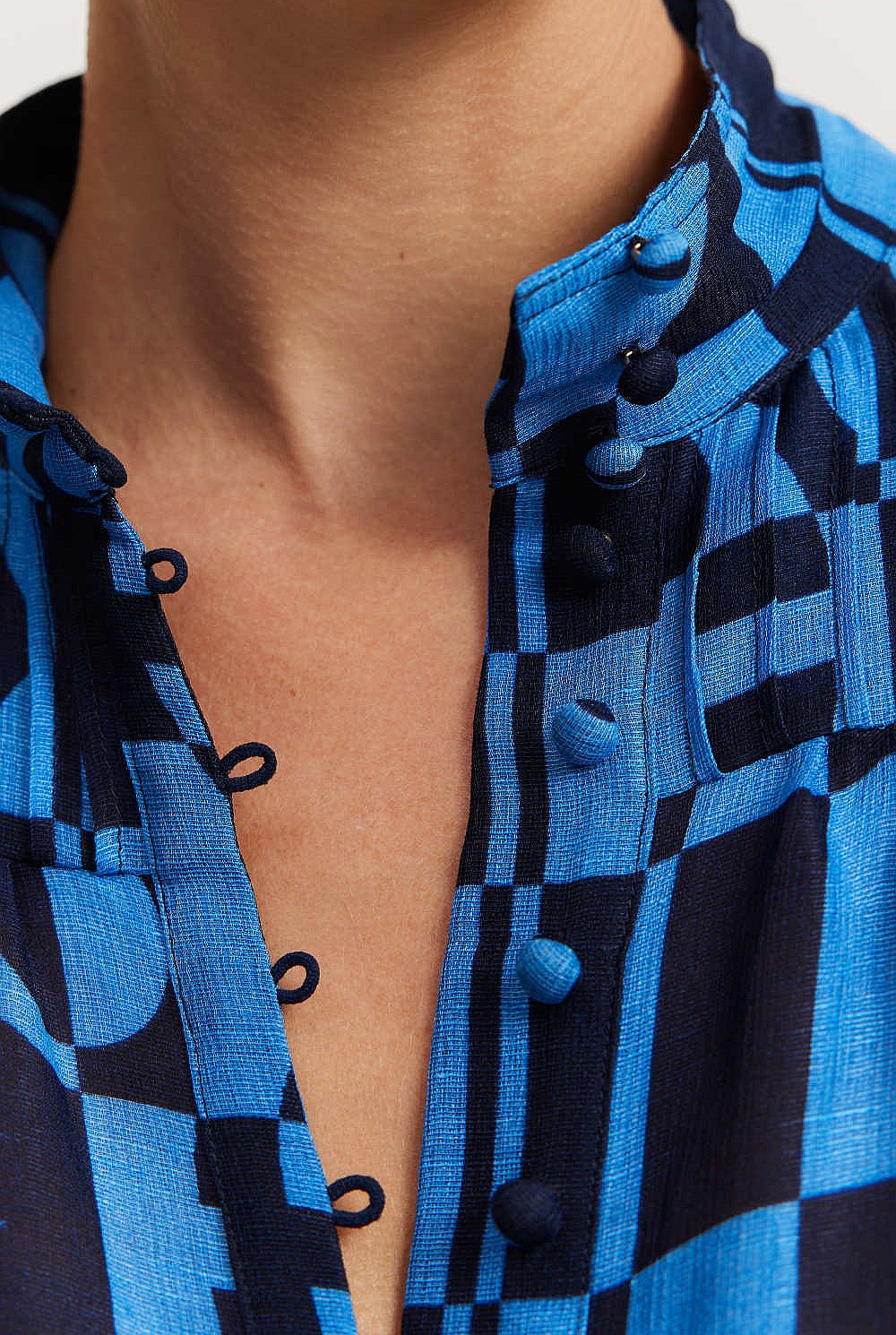 Print Pintuck Detail Blouse