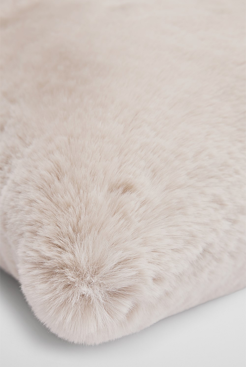 Hailey 55x55 Cushion