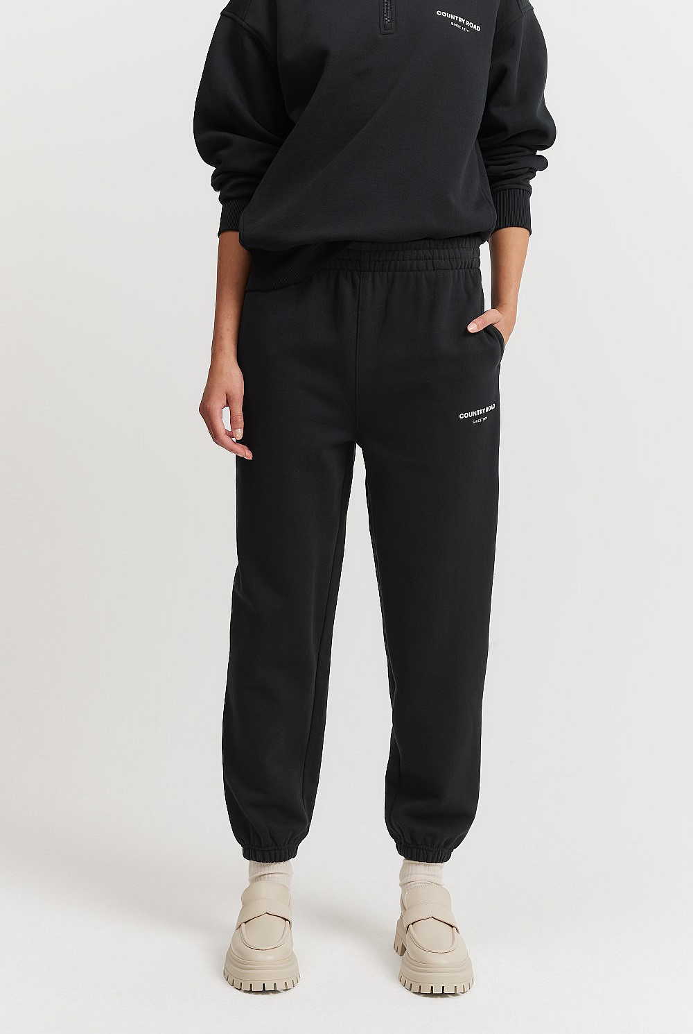 Australian Good Earth Cotton Logo Sweat Pant