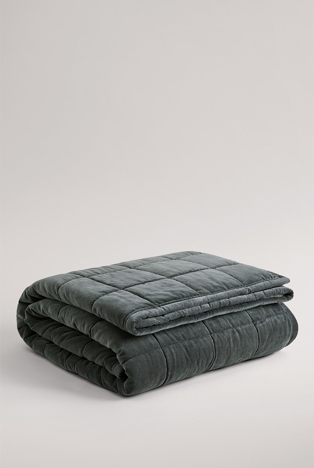 Sarra Velvet Throw