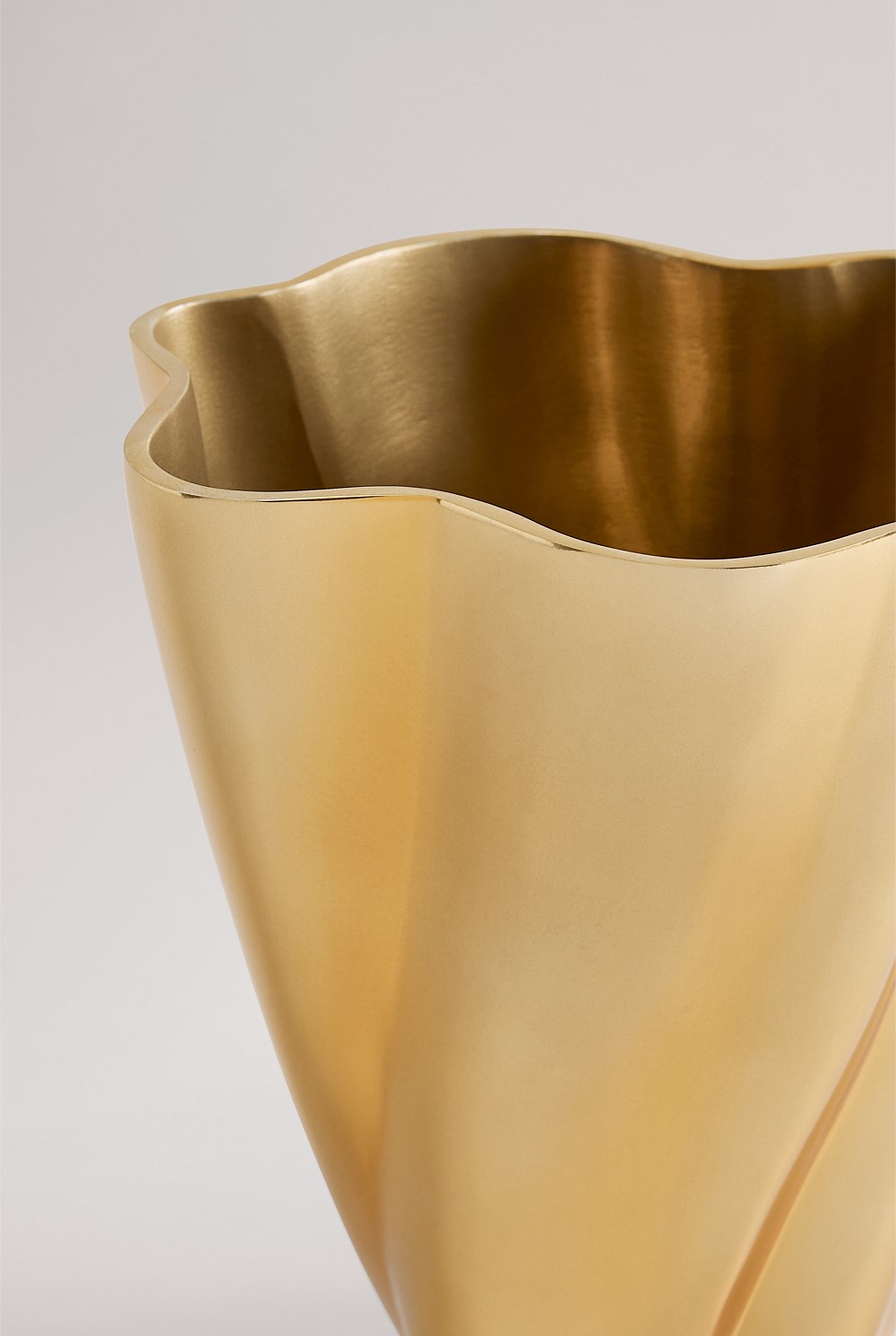 Blanchette Medium Vase