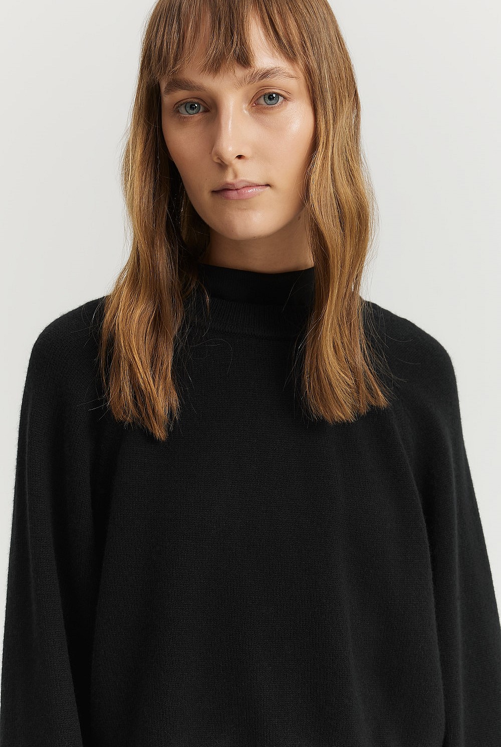 GCS-certified Cashmere Blend Crop Knit