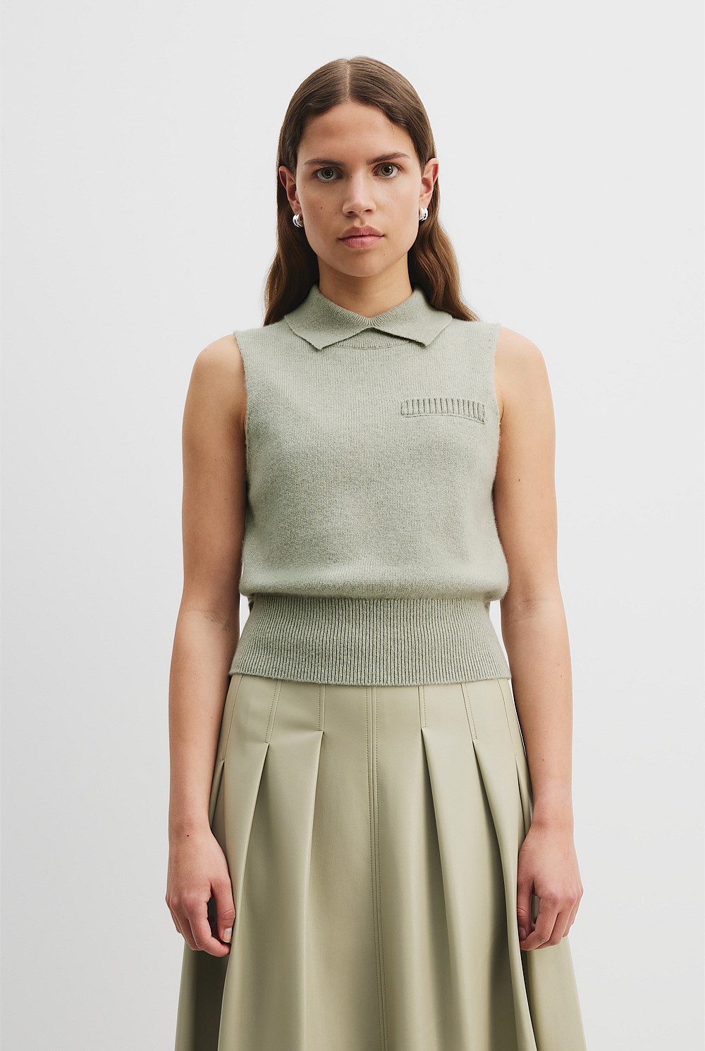 Cashmere Blend Collared Sleeveless Knit