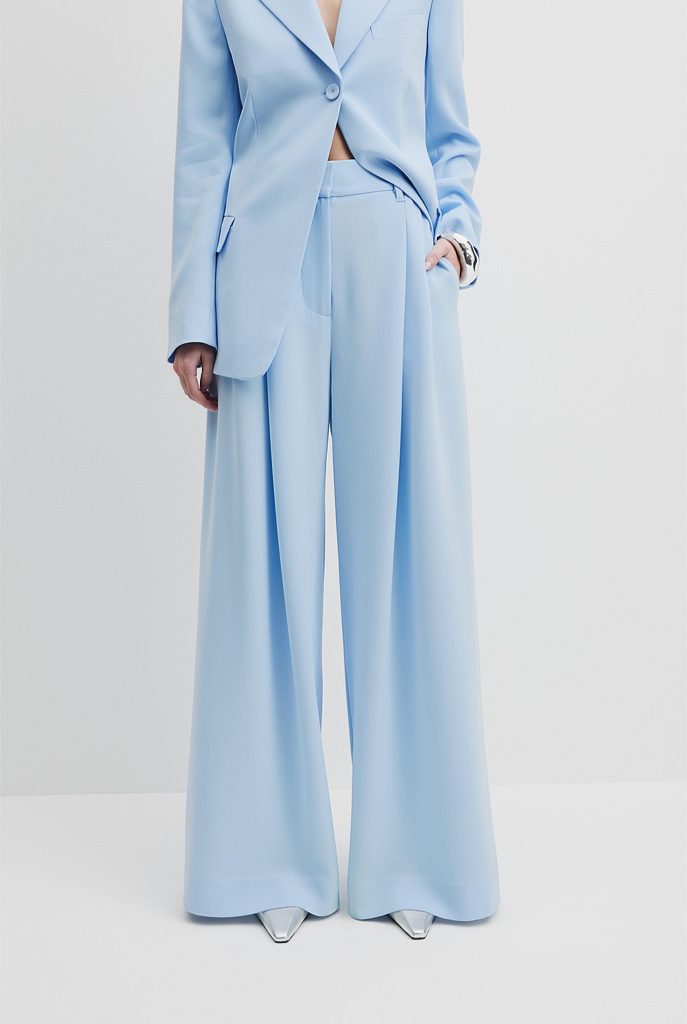 Soft Pleat Pant