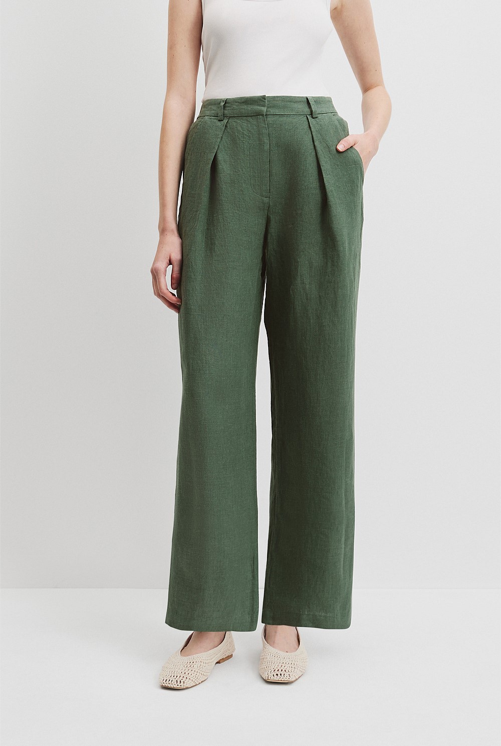 Organically Grown Linen Tuck Front Pant