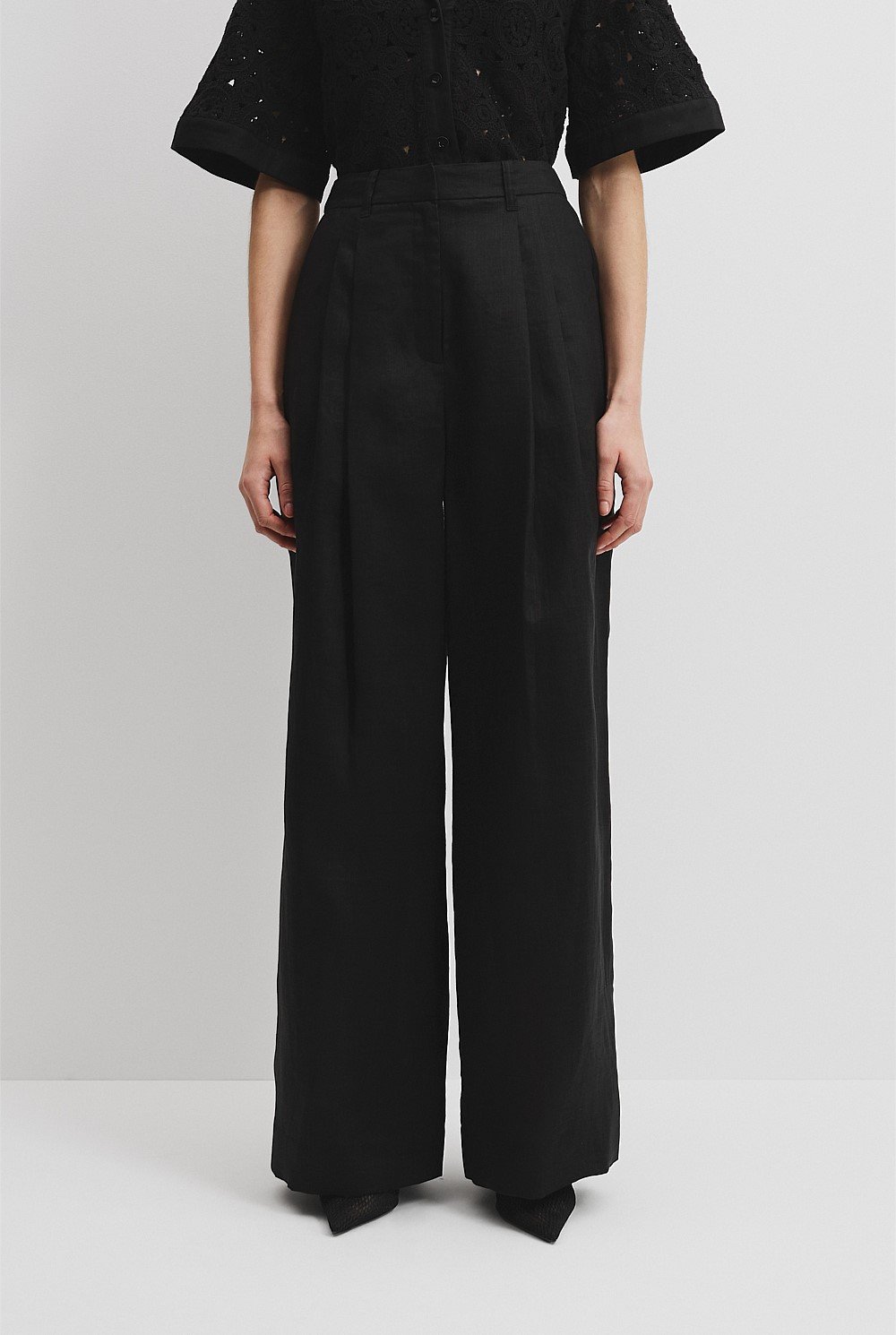 Fluid Pleat Pant