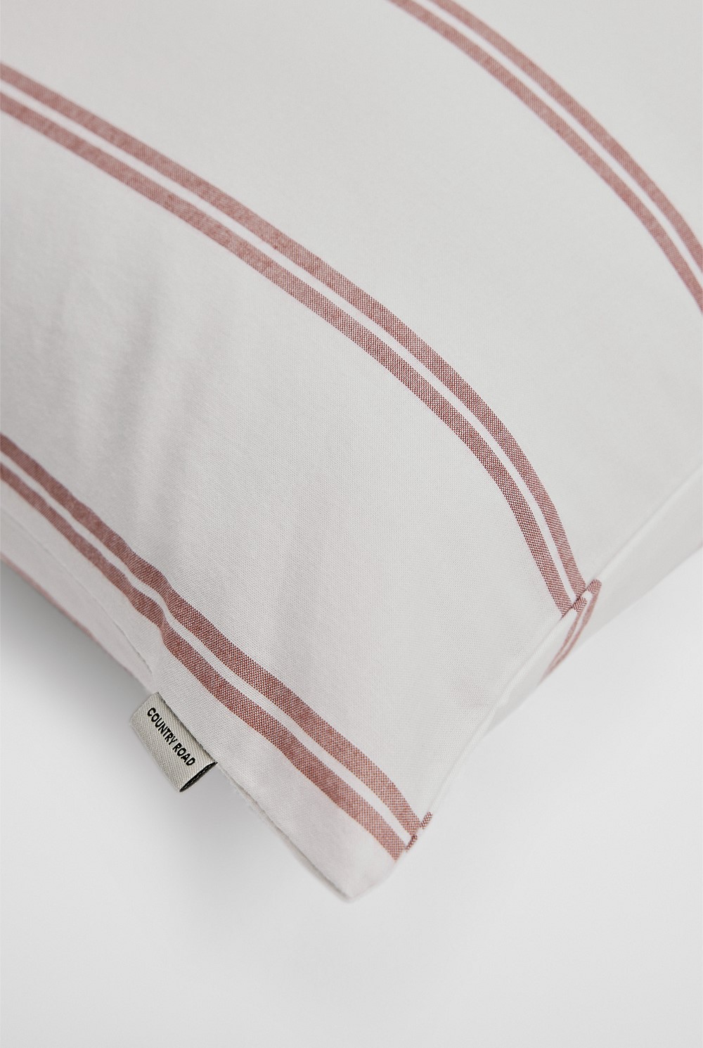 Goldie Standard Pillowcase Pair
