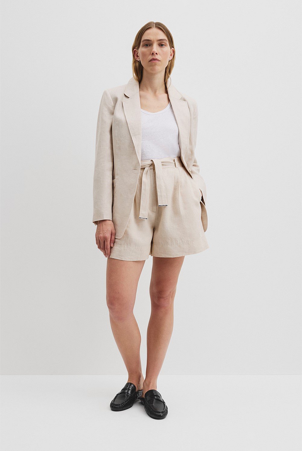 Organically Grown Relaxed Fit Linen Blazer