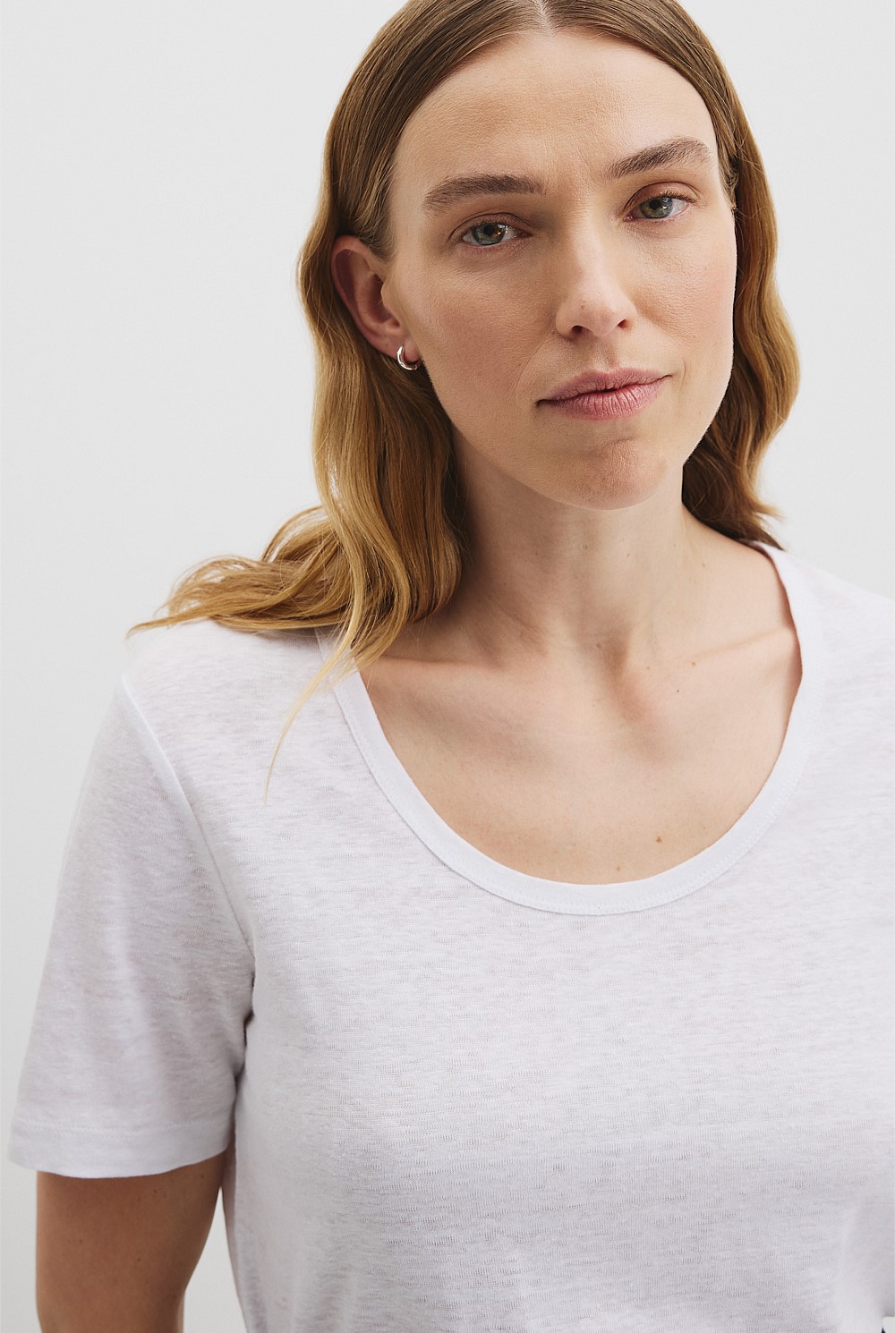 Linen Scoop Neck T-Shirt