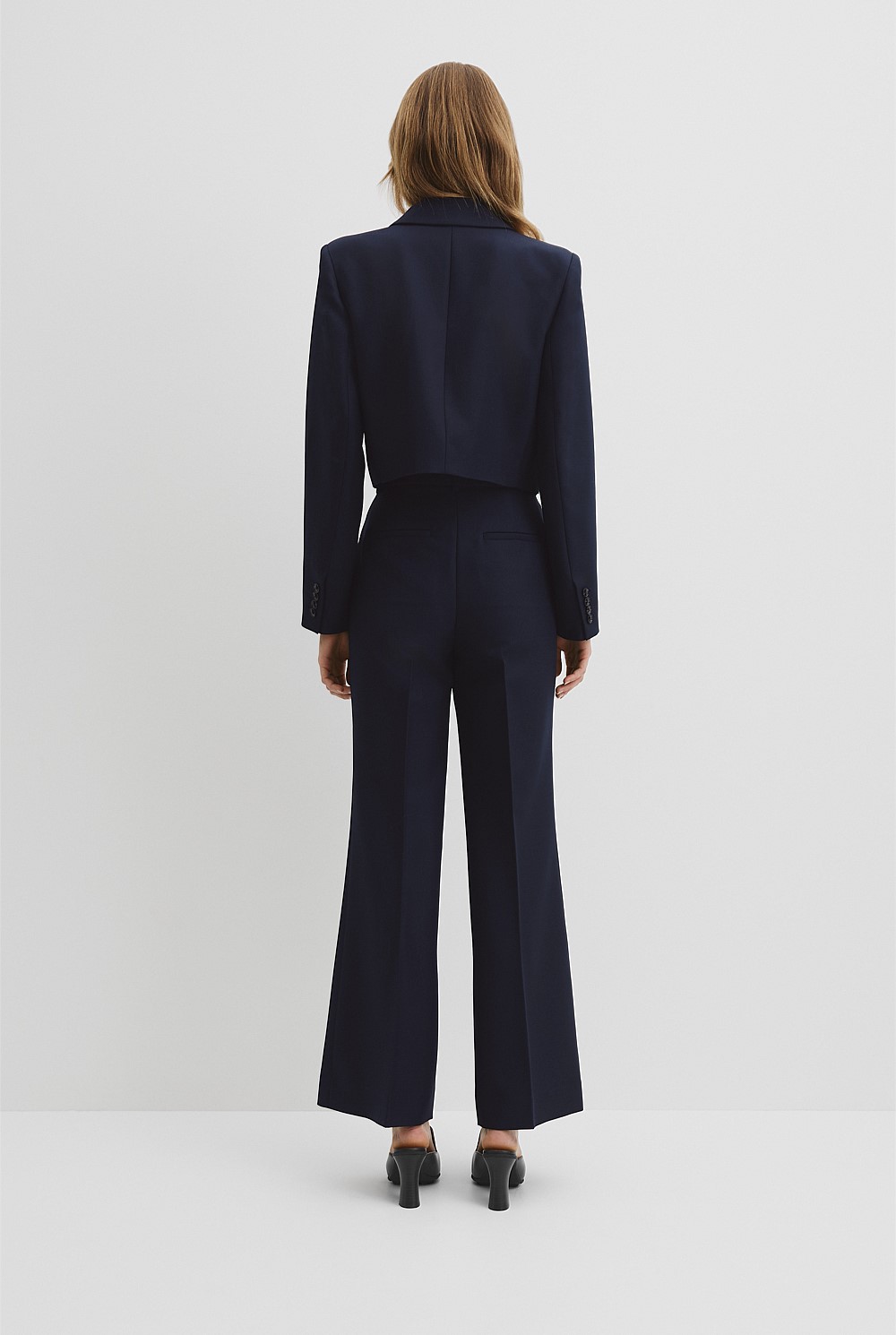 Cropped Lapel Blazer