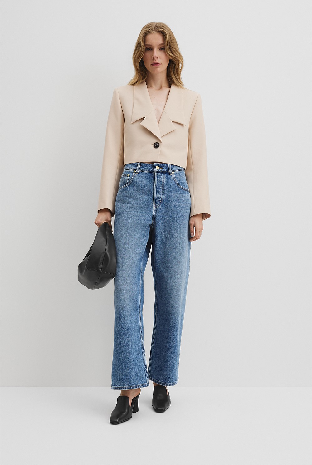 Cropped Lapel Blazer