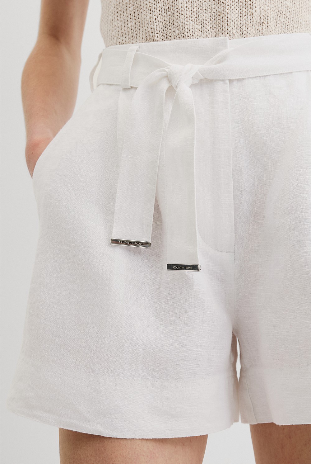 Organically Grown Linen Tuck Front Short