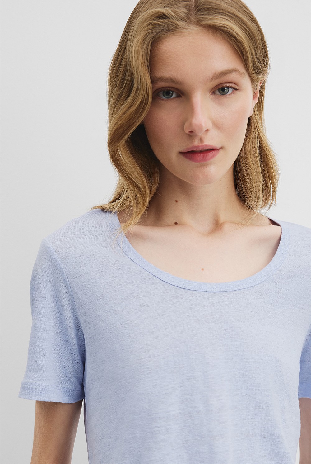Linen Scoop Neck T-Shirt
