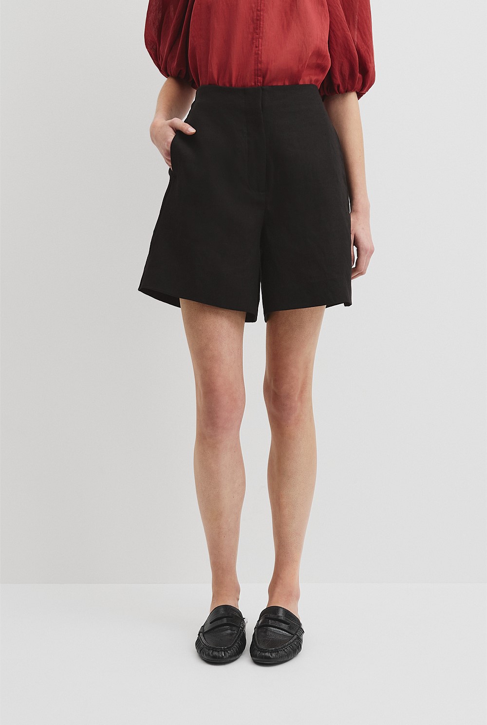 Organically Grown Linen Suit Short