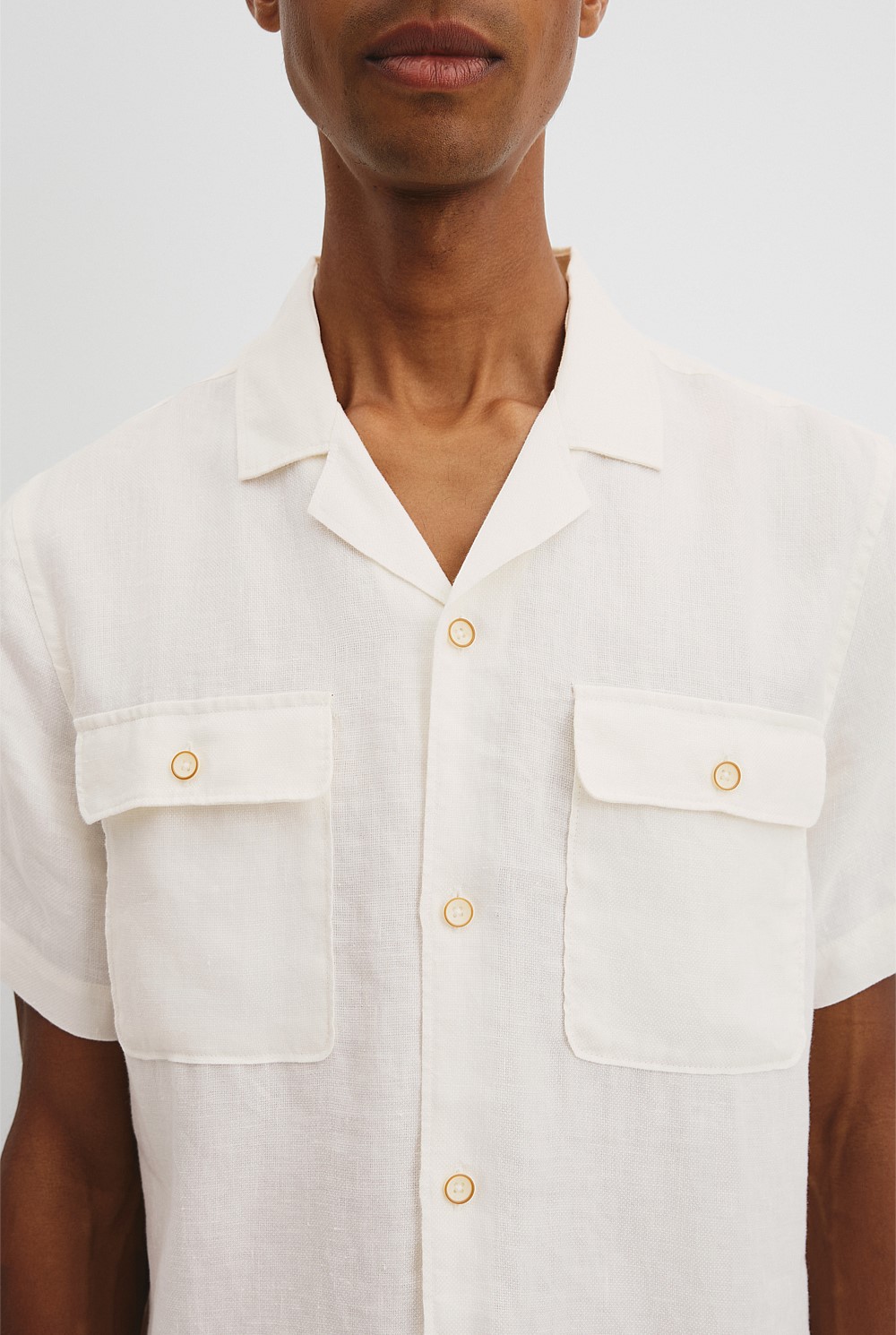 Double Pocket Textured Linen Short Sleeve Shirt