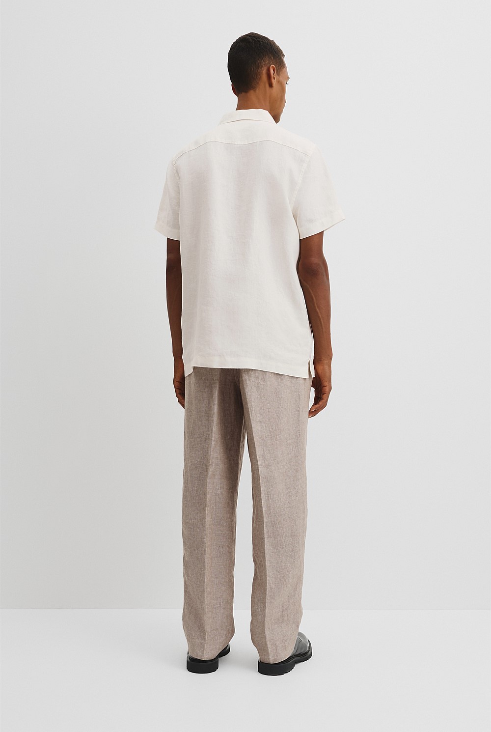 Double Pocket Textured Linen Short Sleeve Shirt