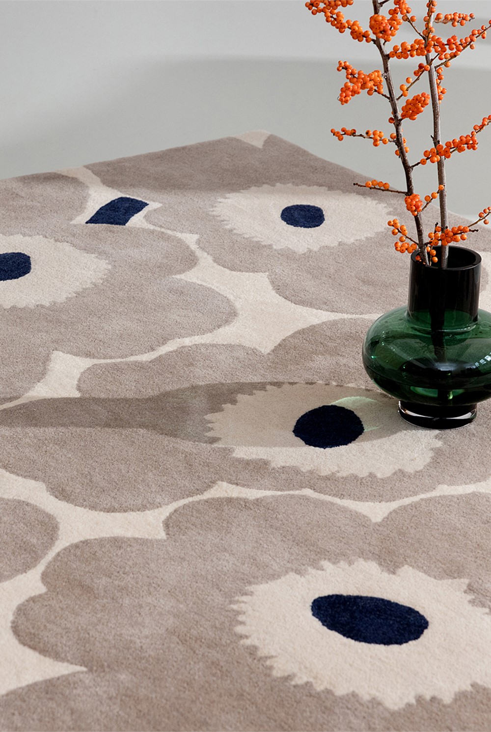 Unikko Greige Rug 200x140cm