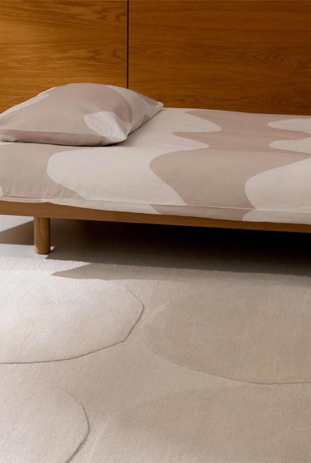 Isot Kivet Natural White Rug 350x250cm