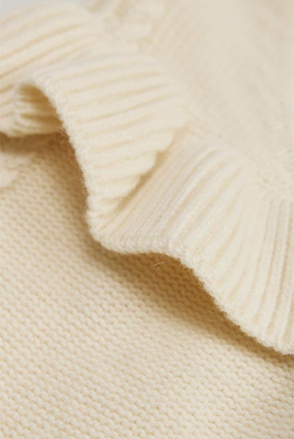 Frill Cable Knit