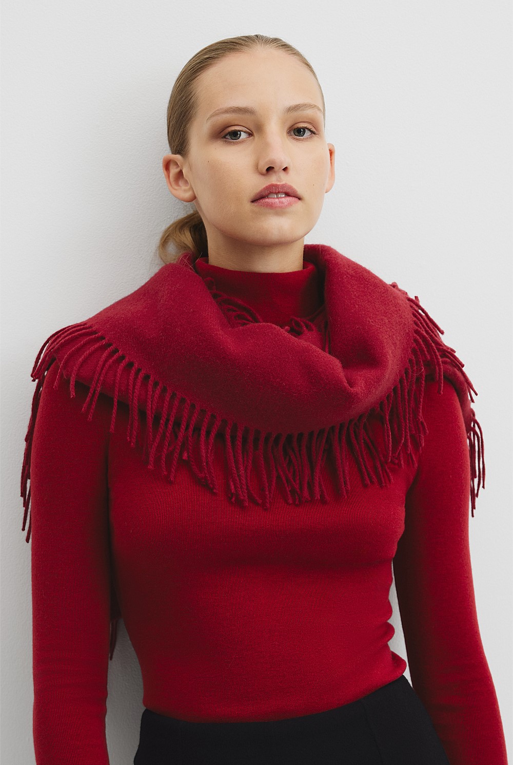 Side Fringe Scarf