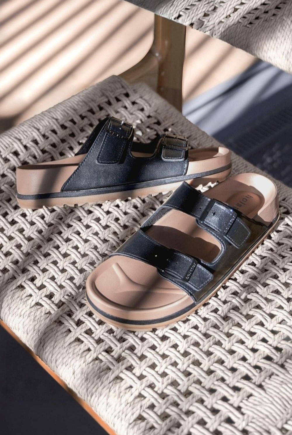 Stride Black