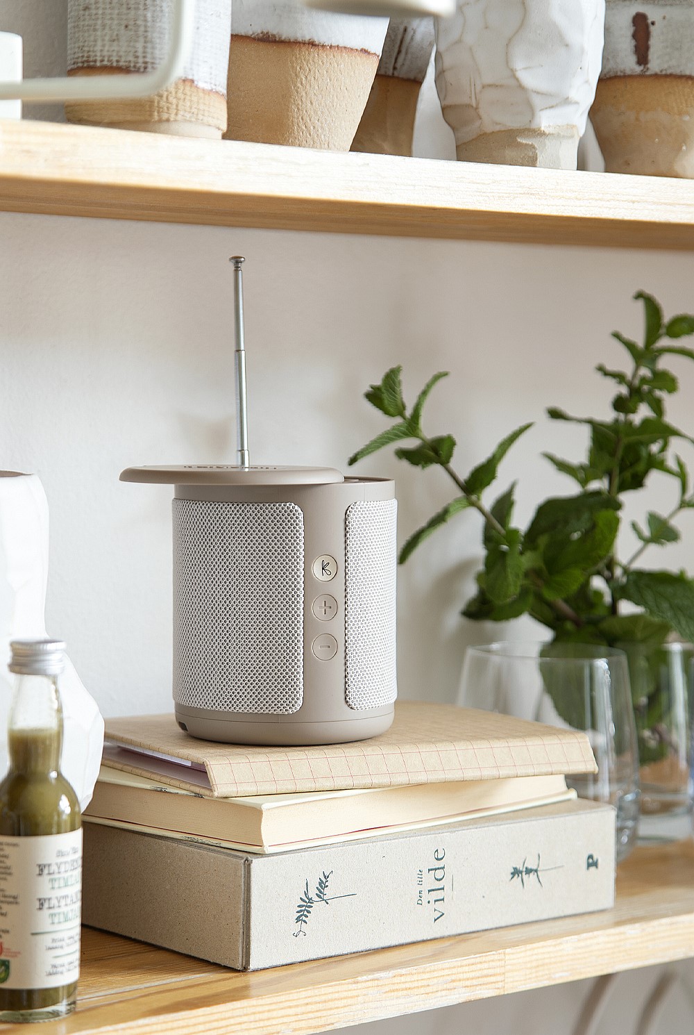 Dabbie Dab+ Fm Radio And Bluetooth Speaker - Ivory Sand