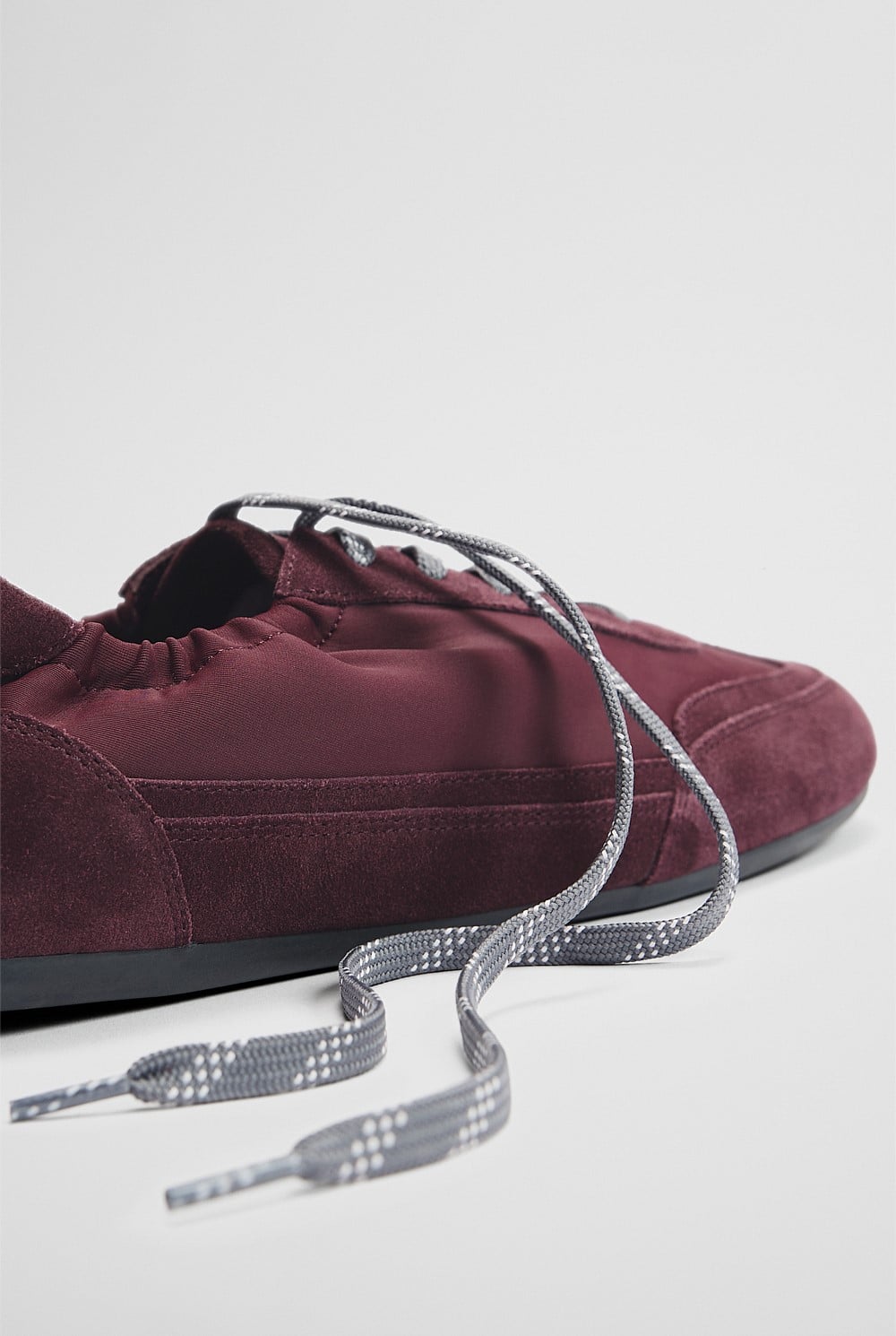 Mica Sneaker