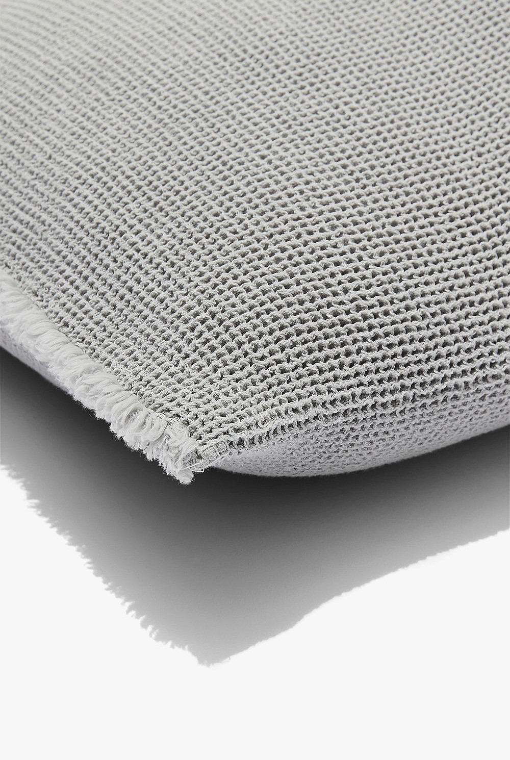 Brae 40x60 Waffle Cushion