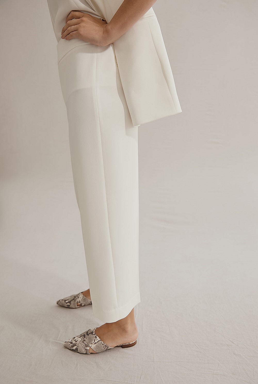 Cropped Wide Leg Pant