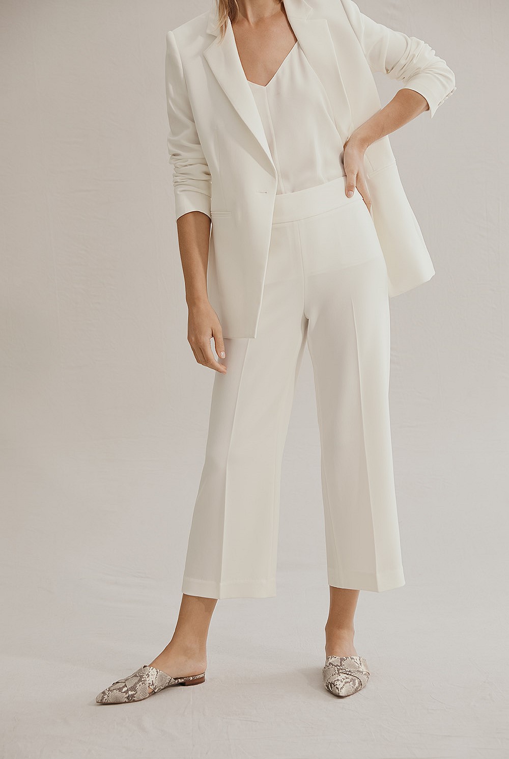 Cropped Wide Leg Pant