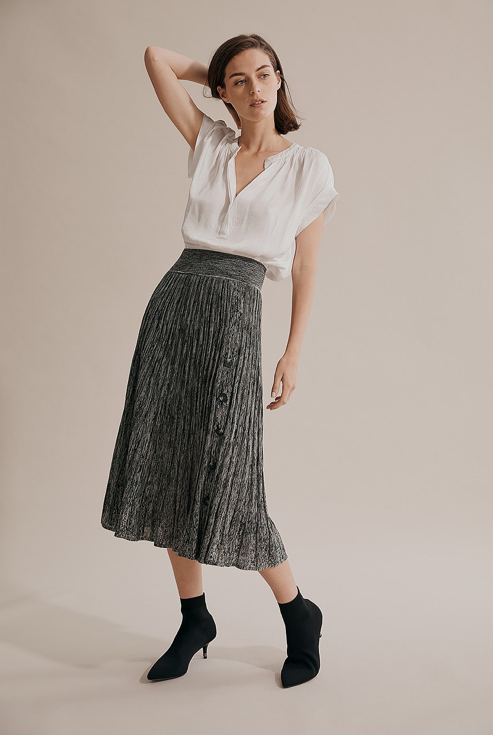 Pleated Knit Skirt