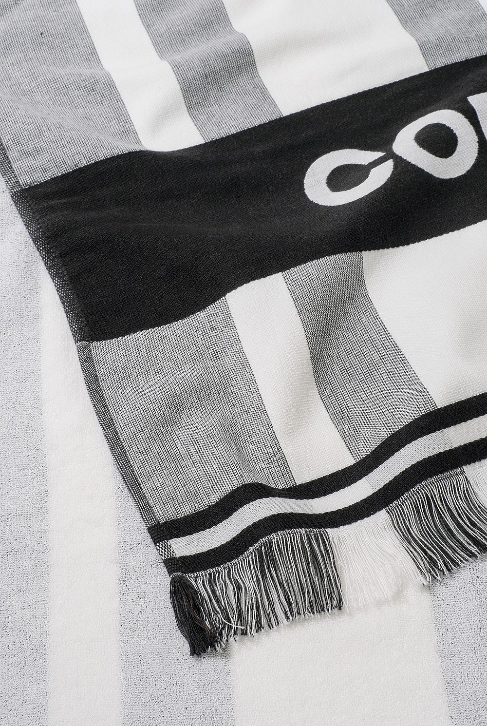 Dessi Travel Beach Towel