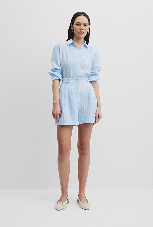 Daylight Tuck Linen Shorts